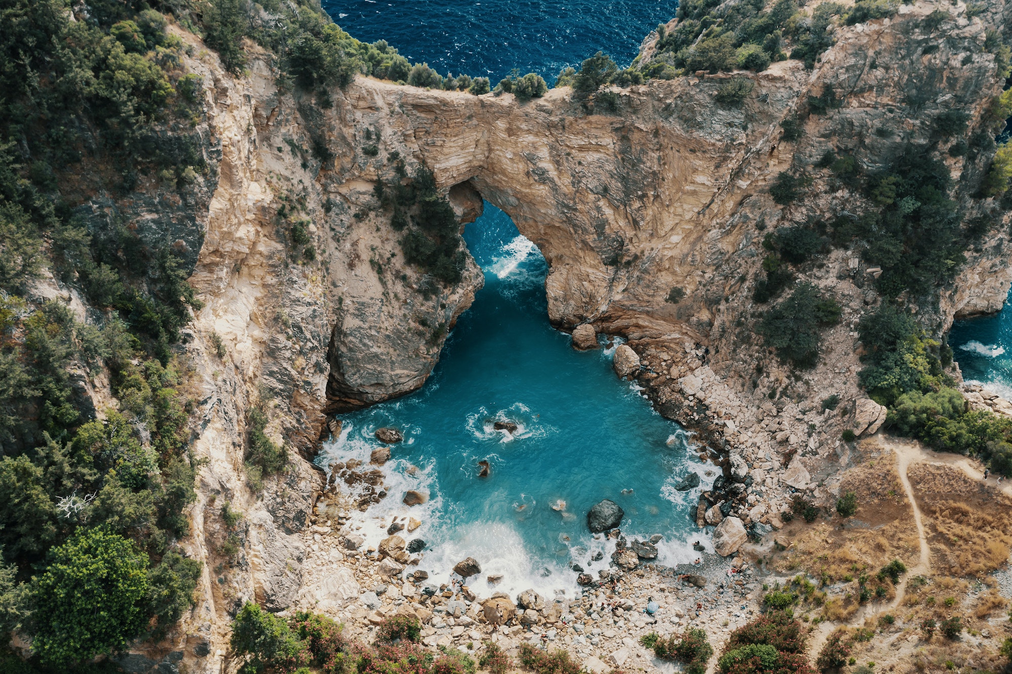 Tips for Surviving Your First Ocean Rafting Adventure Tips for Surviving Your First Ocean Rafting Adventure